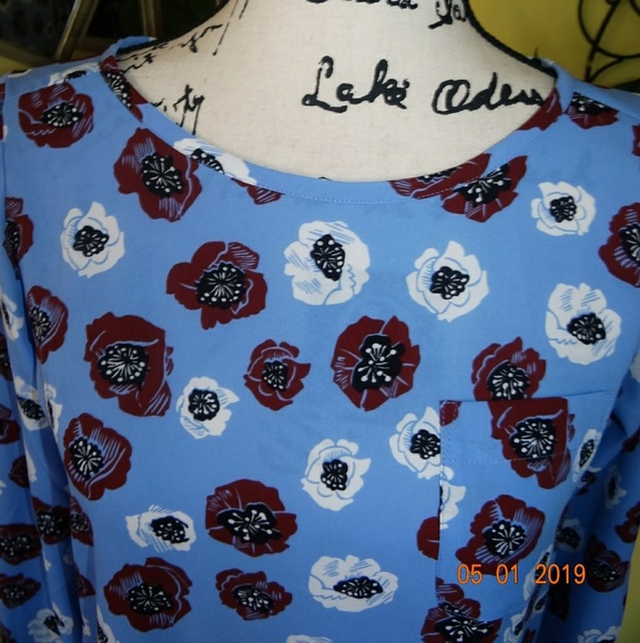 Ann Taylor Loft Blue Floral Long Sleeve Top - Picture 4 of 6